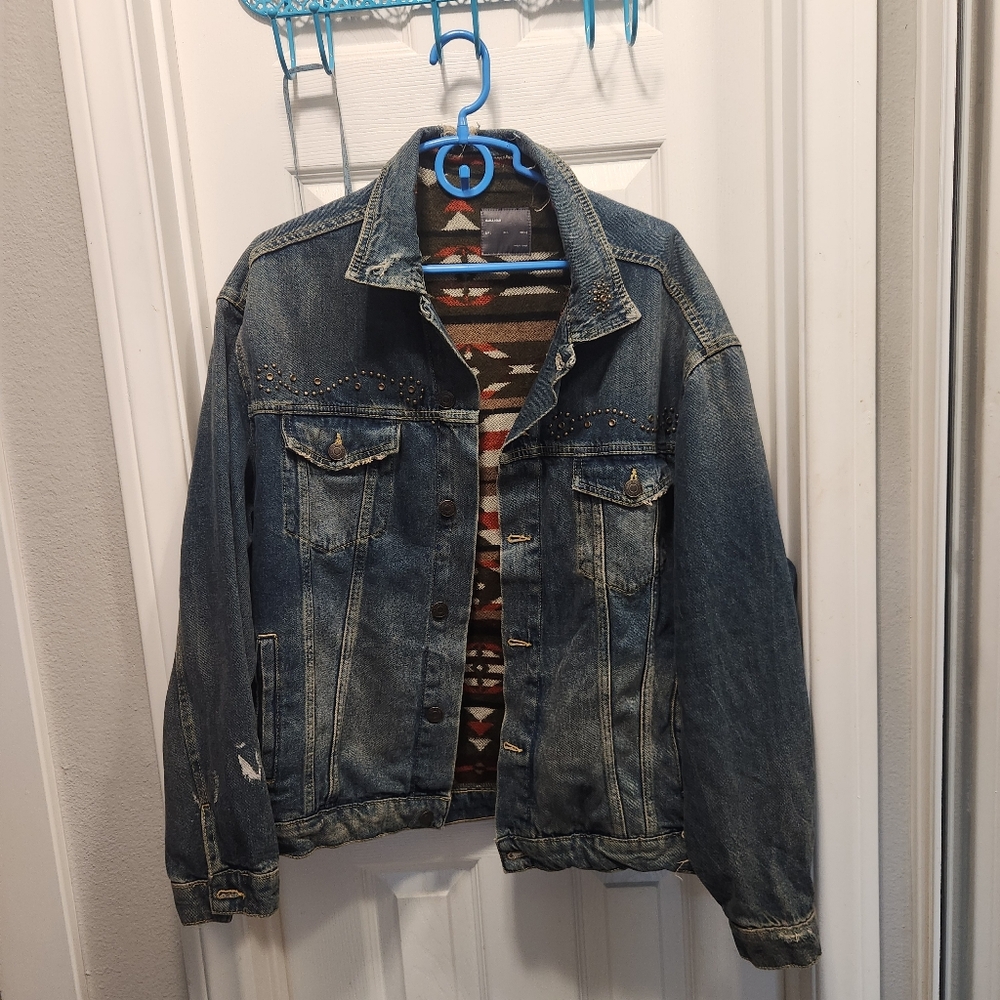Zara Southwestern Aztec Trucker Jacket Blanket Lined Heavy Denim Studded…
